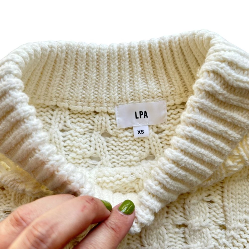 LPA Size XS White Chunky Cable Knit Mock Neck Cropped Long Sleeve Sweater - Picture 5 of 8